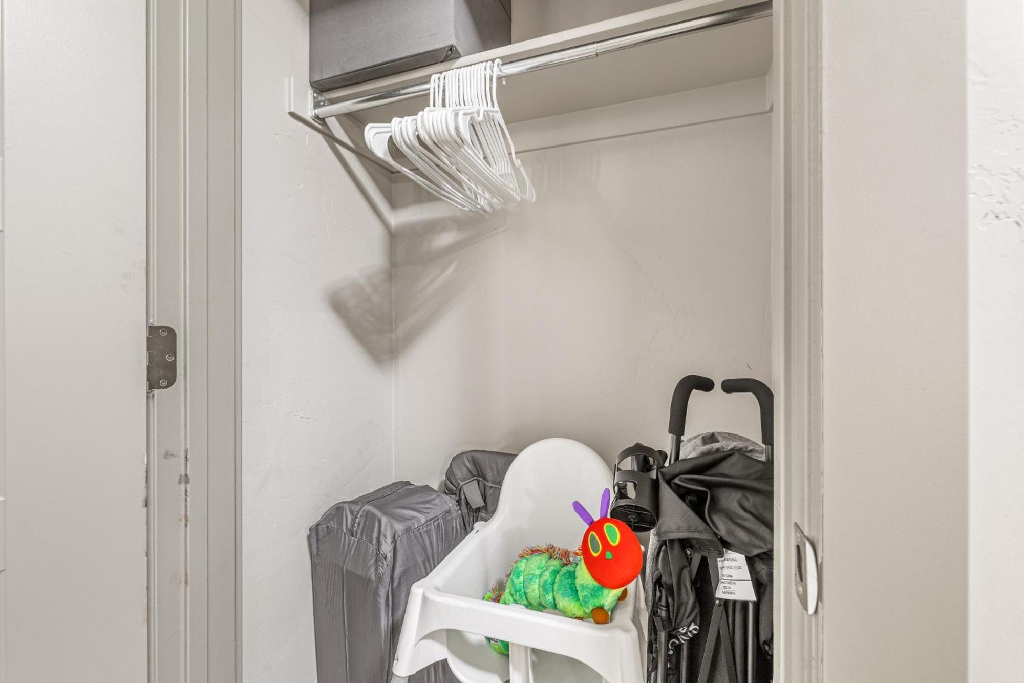 Butterfly Themed Kings Apartment With Private Garage & Access To Lux Hot Tub, Bbq & Gym South Jordan Buitenkant foto